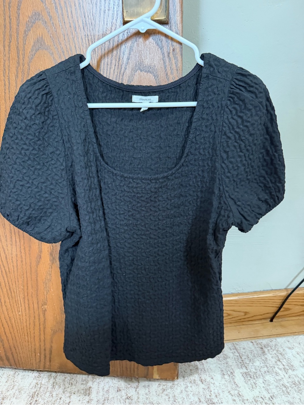Maurices Black Textured Puff-Sleeve Short Sleeve Top